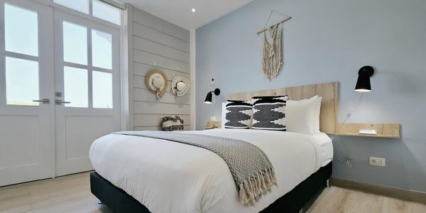 Upgraded 1BR w/ Balcony in Panama