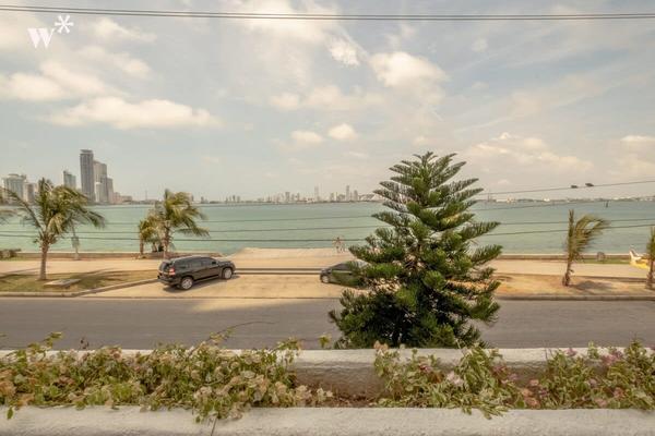 Castillo Grande Bayside Retreat 6BR 2 Homes