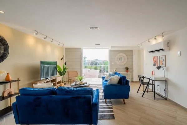 Refreshing 3BR w/ Balcony in Panama
