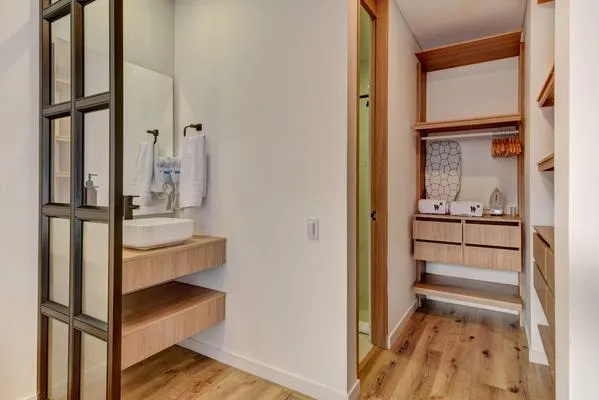 Amazing 2BR w/ Balcony in Zona G