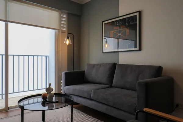 Central 2BR w/ Balcony in Miraflores