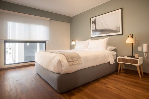 Perfect 2BR with Balcony in Miraflores