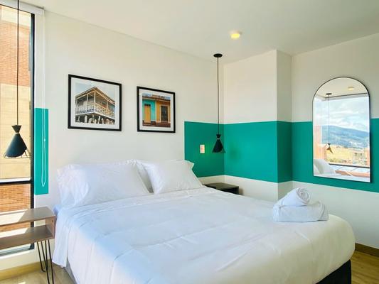 Sunny Loft in Santa Ana