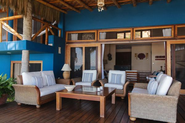 Stylish 5BR House in Mancora