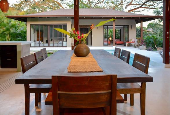 Elegant 3BR Villa w/ Pool & Tropical Gardens