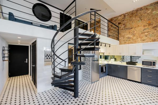 Majestic Duplex in Plaza Catedral