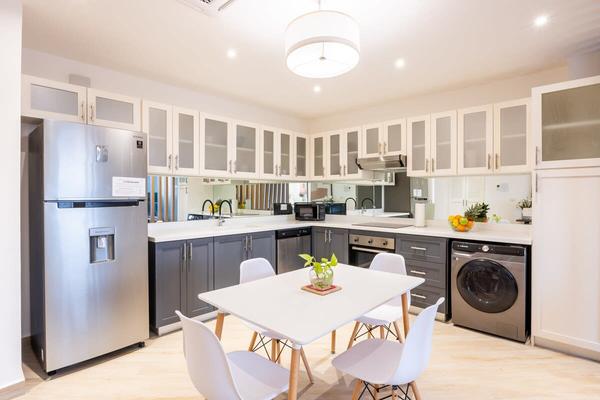 Cozy 1BR w/Balcony in Panama