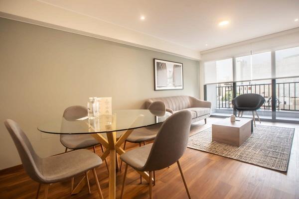 Perfect 2BR with Balcony in Miraflores