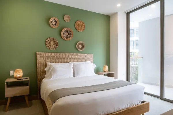 Minimalist 1BR Amazing View in Morros Eos