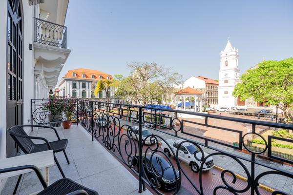 Homey Duplex in Plaza Catedral