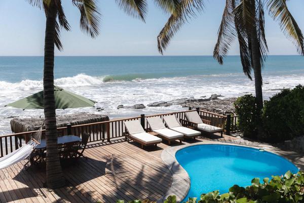 Stylish 5BR House in Mancora