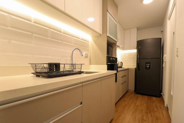 Monochromatic 2BR w/ Terrace in Miraflores