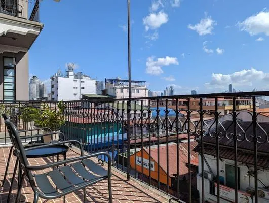 Functional 1BR in Casco Viejo