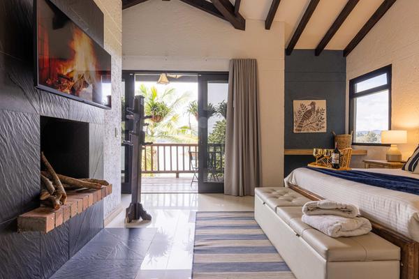 Charming 4BR Villa w/ Terrace in Colombia