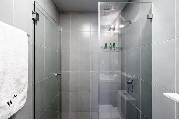 Stylish 2BR Apartment in Vibrant Centriqo