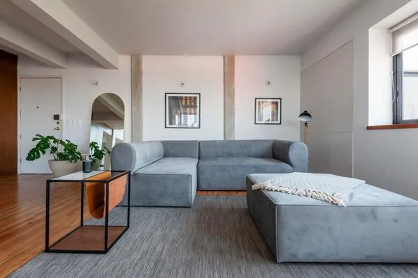 Enriching Triplex in Art Deco Building