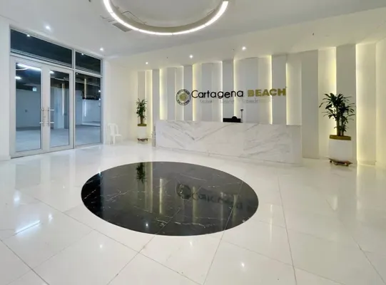 Luxurious Loft w/Balcony in Crespo