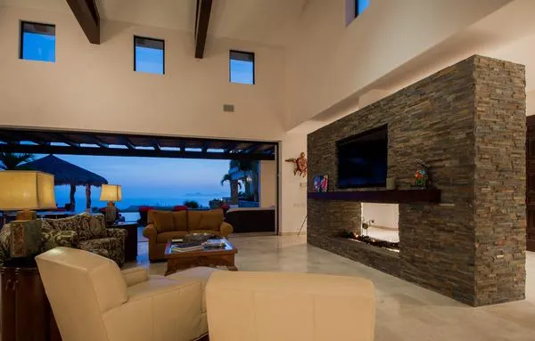 Chic 5BR Villa w/ Sea Views & Great Pool