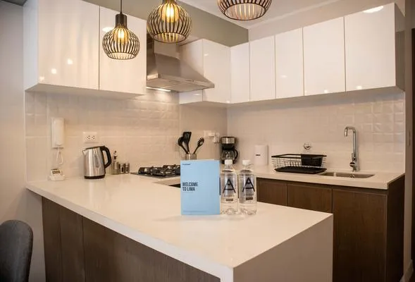 Flawless 1BR w/Balcony in Miraflores