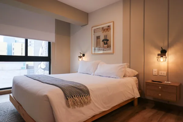 Fancy 2BR with Balcony in Miraflores