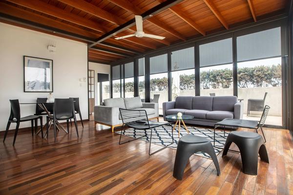 Modern 2BR Penthouse w/ Terrace in Miraflores