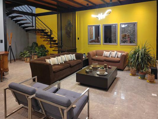 Quiet 4BR Villa with Pool & Terrace in Ica