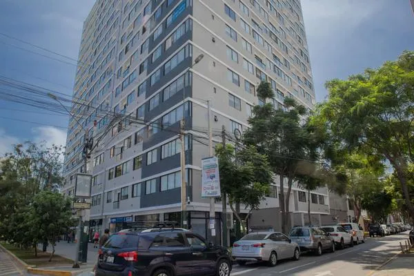 Divine 2BR with Majestic Deco in Barranco