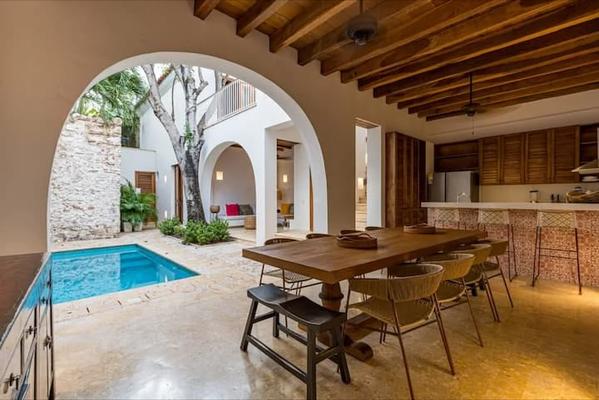Luxurious House w/ Fantastic Pool in Cartagena