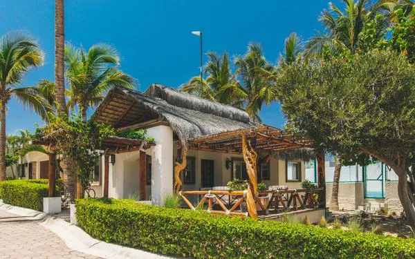 Exclusive 9BR Villa w/ Pool & Jacuzzi